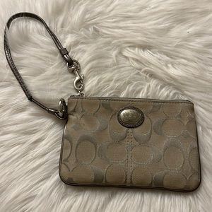 Small Coach Wristlet Grey/Silver
